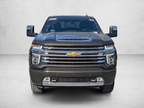 Used 2022 Chevrolet Silverado 2500 High Country w/ Z71 Off-Road Package image 2