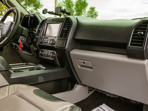 Used 2019 Ford F150 XL w/ Equipment Group 101A Mid AWD/4WD image 10