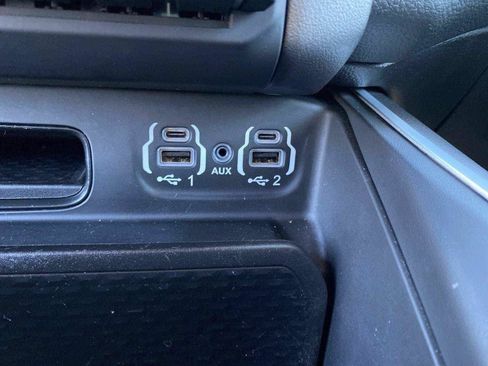 Used 2021 RAM 1500 Big Horn AWD/4WD image 13