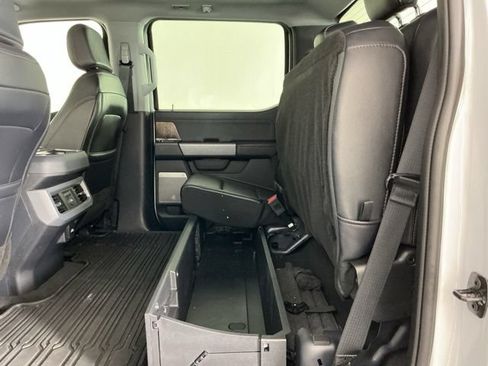 Used 2025 Ford F450 Lariat w/ FX4 Off-Road Package AWD/4WD image 32