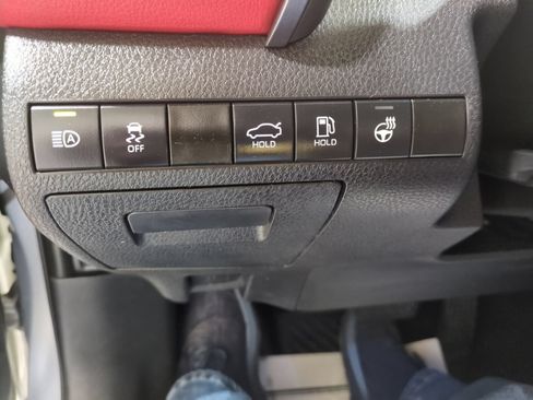 Used 2021 Toyota Camry XSE w/ Cold Weather Package FWD image 19