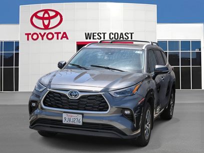 Used 2023 Toyota Highlander XLE