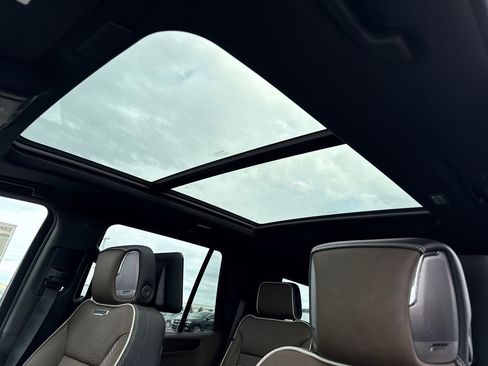 New 2026 GMC Yukon Denali Ultimate AWD/4WD image 27