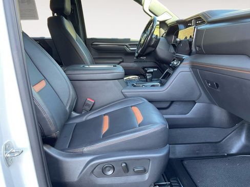 Used 2022 GMC Sierra 1500 AT4 AWD/4WD image 15