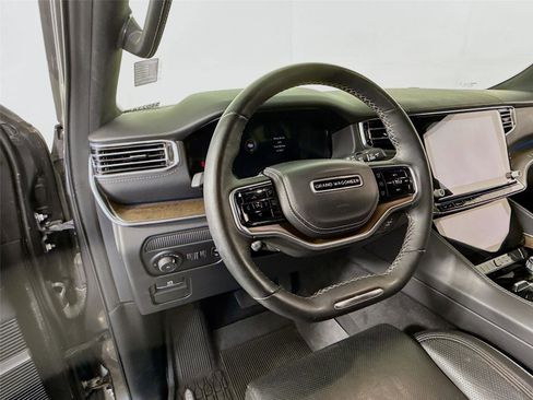 Used 2023 Jeep Grand Wagoneer L Series II w/ Rear Seat Video Group 1 image 5