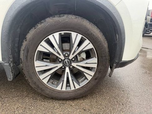 Used 2023 Nissan Rogue SV w/ SV Premium Package AWD/4WD image 14