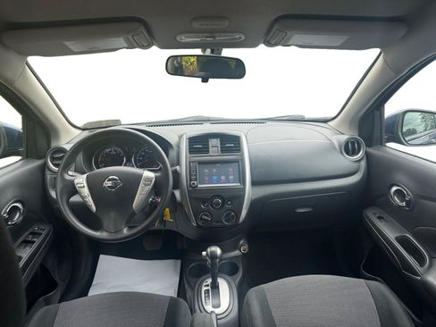 Used 2019 Nissan Versa SV FWD image 7