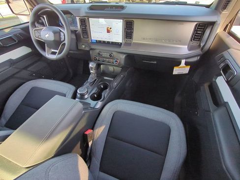 New 2025 Ford Bronco 2-Door image 15