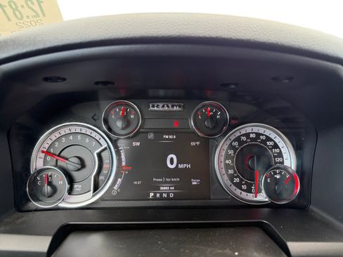 Used 2022 RAM 1500 Classic Warlock AWD/4WD image 12