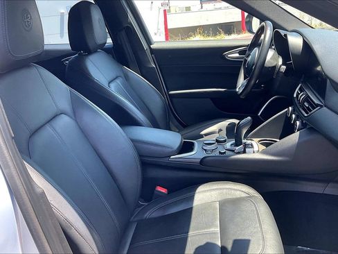 Used 2022 Alfa Romeo Giulia Ti w/ Active Assist Plus Package RWD image 6