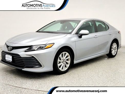 Used 2023 Toyota Camry LE AWD/4WD image 1