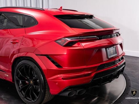 Used 2024 Lamborghini Urus S image 14