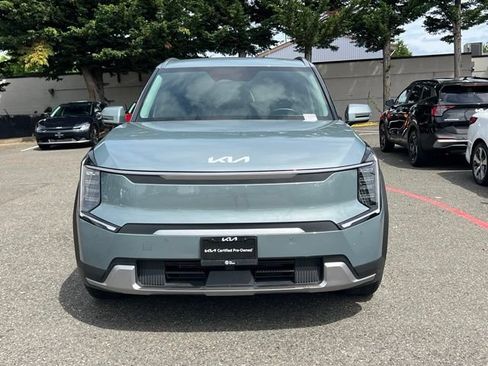 Certified 2024 Kia EV9 Wind AWD/4WD image 4