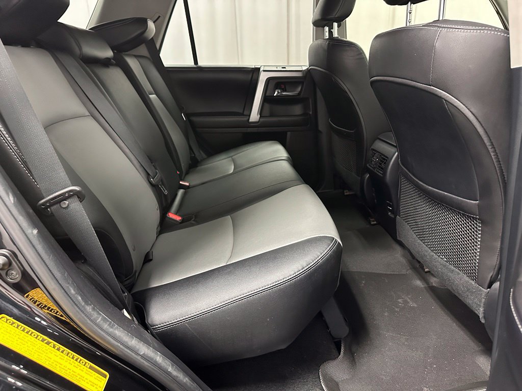 Used 2016 Toyota 4Runner SR5 Premium AWD/4WD image 27