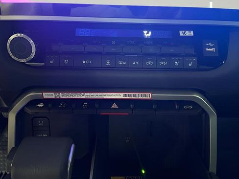New 2025 Toyota Tundra Platinum AWD/4WD image 16