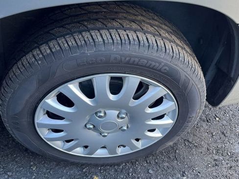 Used 2008 Chevrolet HHR LT image 14