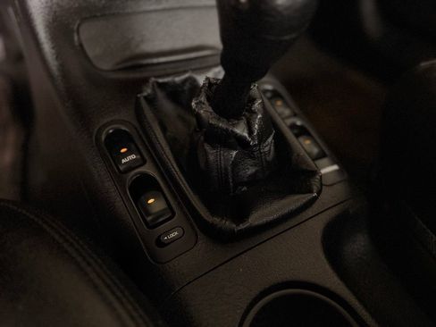 Used 2001 Saturn L-Series L200 FWD image 38