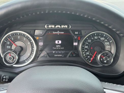 Used 2023 RAM 1500 Big Horn AWD/4WD image 23