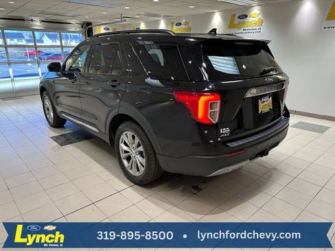 Used 2022 Ford Explorer XLT w/ Equipment Group 202A image 27