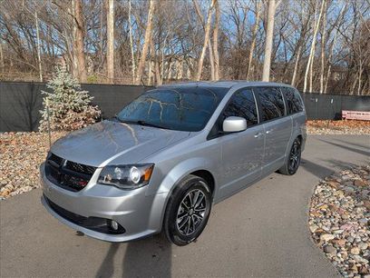 Used 2019 Dodge Grand Caravan SXT w/ Blacktop Package