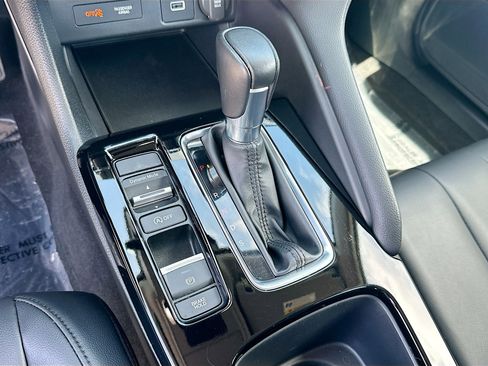 Used 2024 Acura Integra image 16