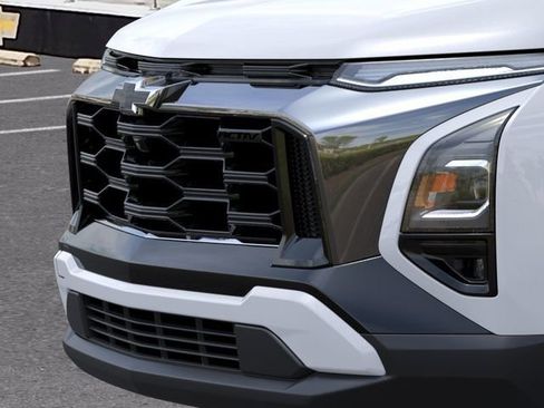 New 2026 Chevrolet Equinox ACTIV w/ Convenience Package III FWD image 13