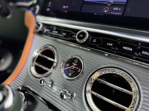 Used 2024 Bentley Continental GT S image 22
