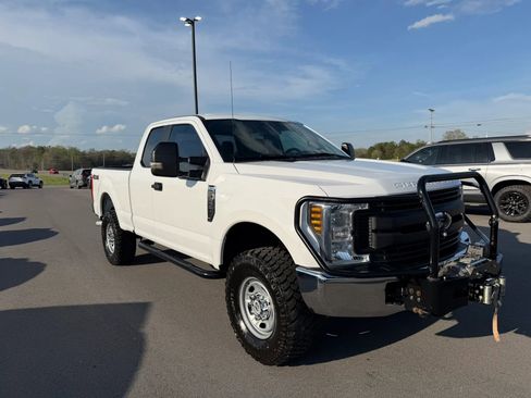 Used 2018 Ford F250 XL w/ Power Equipment Group image 1