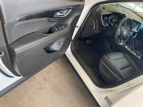 Used 2023 Buick Envision Essence AWD/4WD image 18