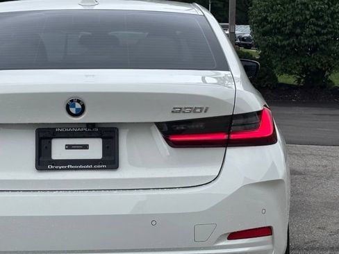 Used 2023 BMW 330i xDrive Sedan w/ Premium Package AWD/4WD image 7