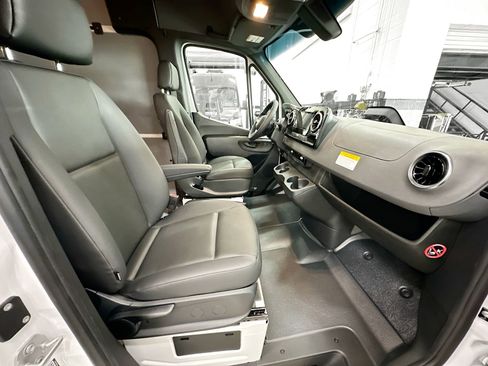 New 2026 Mercedes-Benz Sprinter 2500 image 22