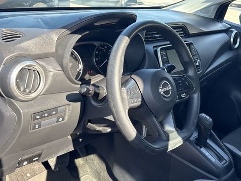 Used 2025 Nissan Versa S FWD image 2