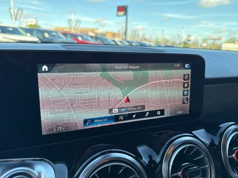 Used 2023 Mercedes-Benz EQB 250+ w/ Exclusive Package image 27