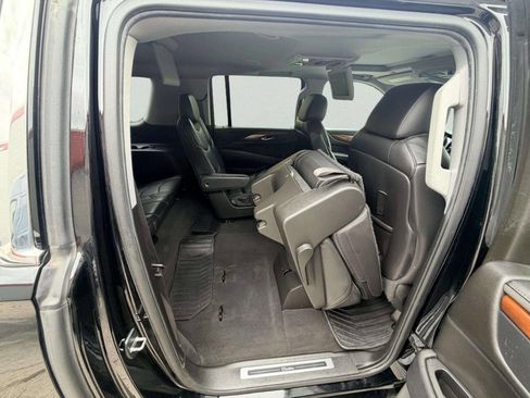 Used 2015 Cadillac Escalade ESV Premium AWD/4WD image 30