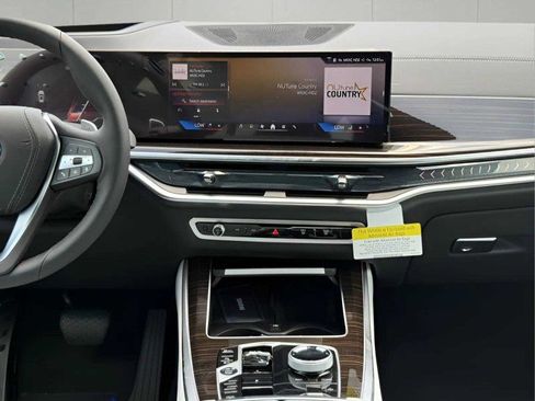 Certified 2025 BMW X5 xDrive50e w/ Executive Package image 15