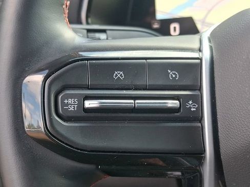 Used 2024 Chevrolet Colorado Z71 w/ Z71 Convenience Package 2 AWD/4WD image 22