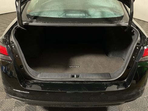 Used 2025 Nissan Versa SR image 13