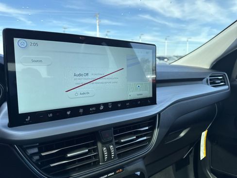 New 2026 Ford Escape SE w/ PHEV Premium Package image 22