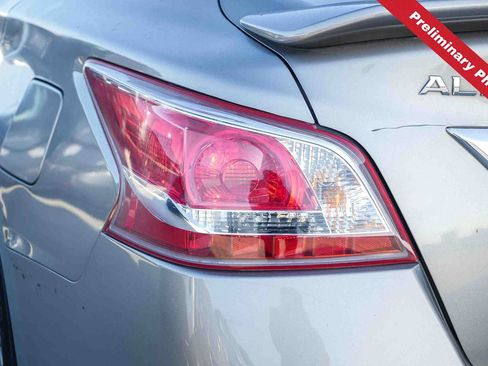 Used 2013 Nissan Altima 2.5 SV w/ 2.5SV Convenience Pkg FWD image 9