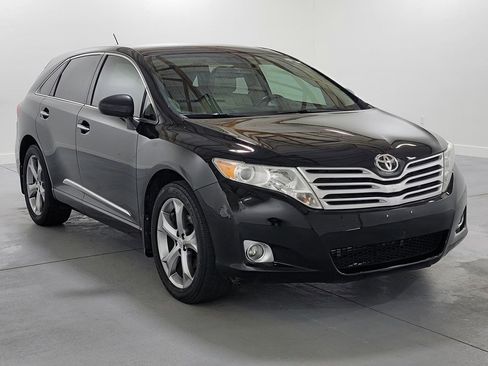 Used 2012 Toyota Venza LE image 2