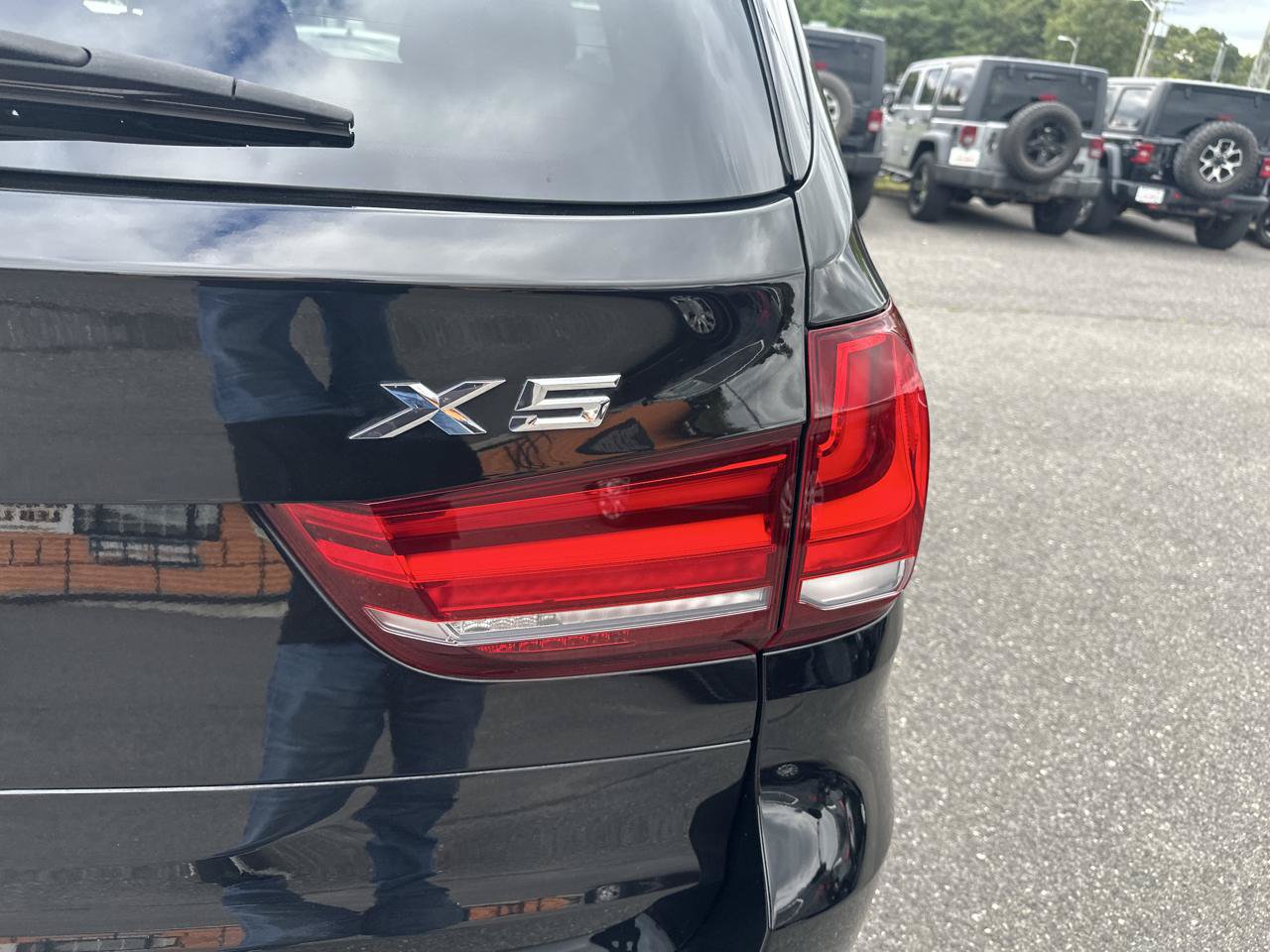 Used 2018 BMW X5 xDrive35i w/ M Sport Package AWD/4WD image 26