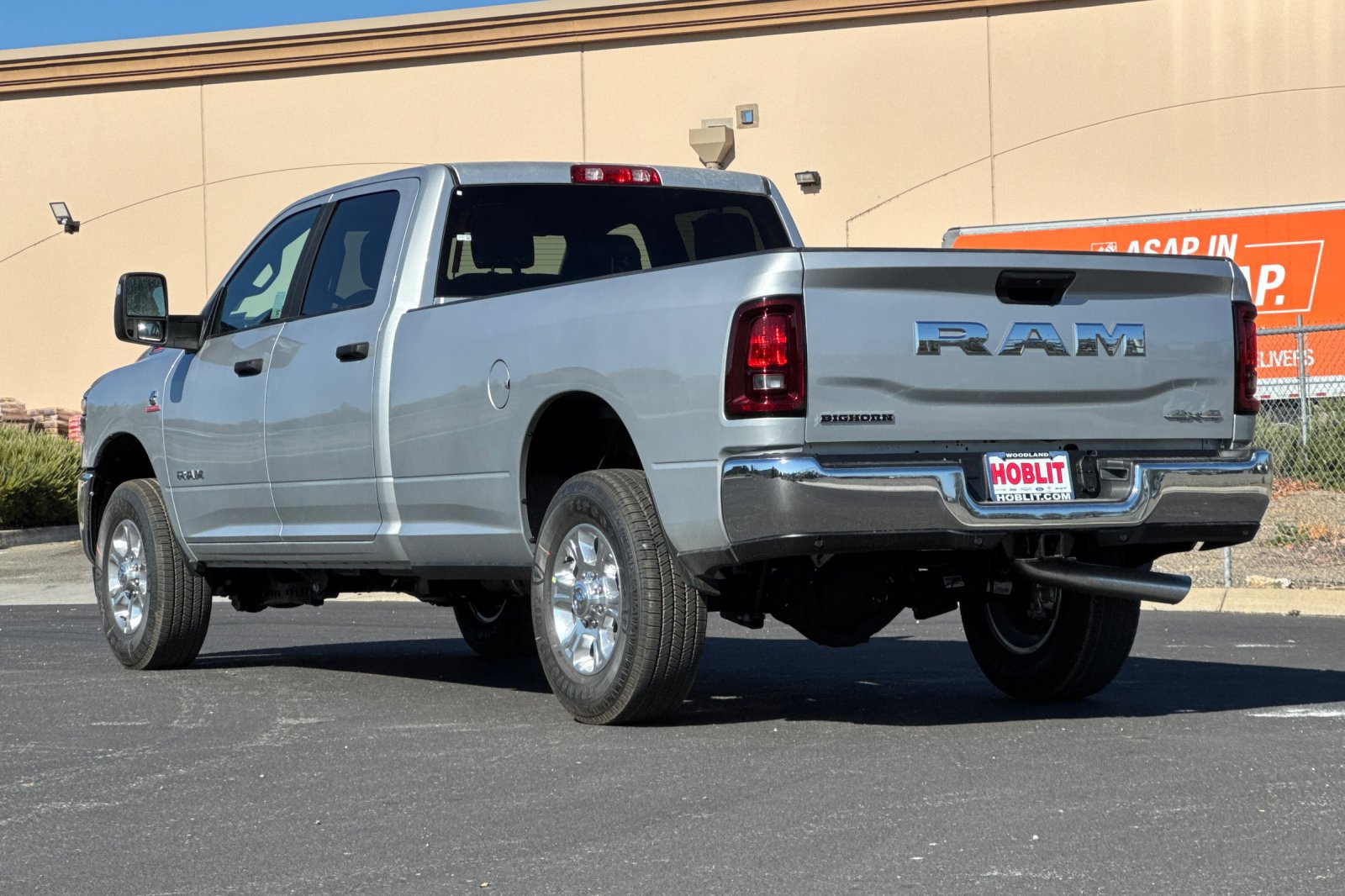 New 2026 RAM 3500 Big Horn AWD/4WD image 5