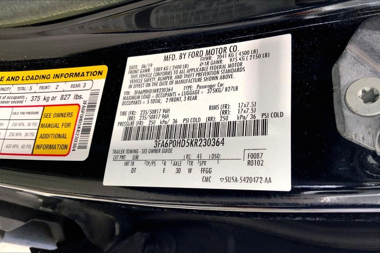 Used 2019 Ford Fusion SE FWD image 8
