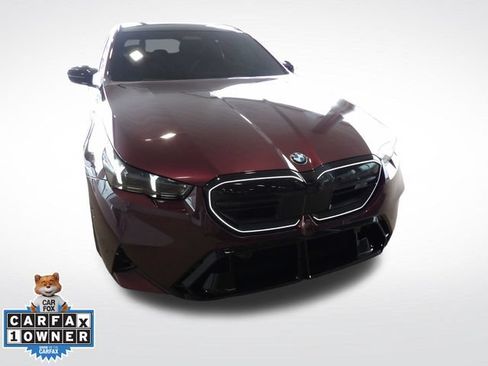 Used 2026 BMW M5 Touring AWD/4WD image 2