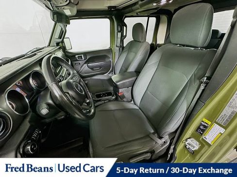 Certified 2022 Jeep Gladiator Willys image 12