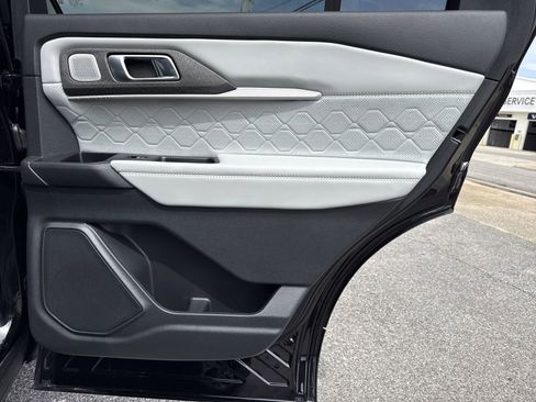 Used 2025 Ford Explorer Platinum w/ Ultimate Package RWD image 37