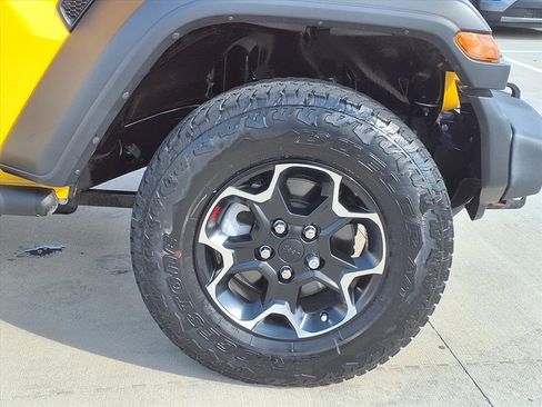 Used 2021 Jeep Wrangler Sport S image 9