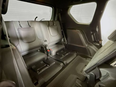 Used 2022 Lexus GX 460 w/ Black Line Special Edition AWD/4WD image 26