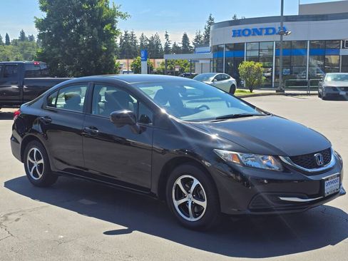 Used 2015 Honda Civic SE image 9