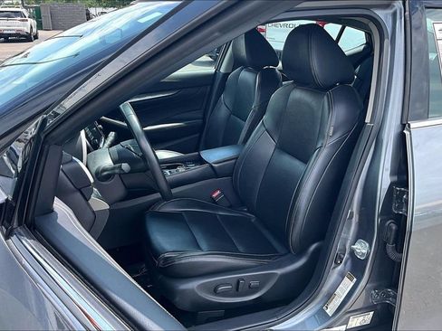 Used 2023 Nissan Maxima SL FWD image 23